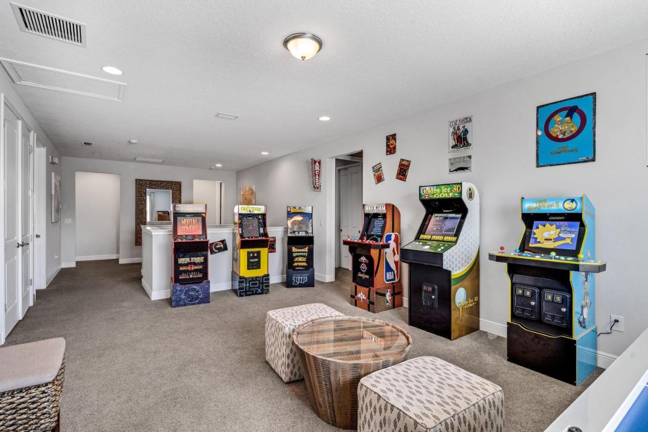 Spacious 8 Bdr Family Home With Arcades And Free Pool Heat Orlando Exteriér fotografie